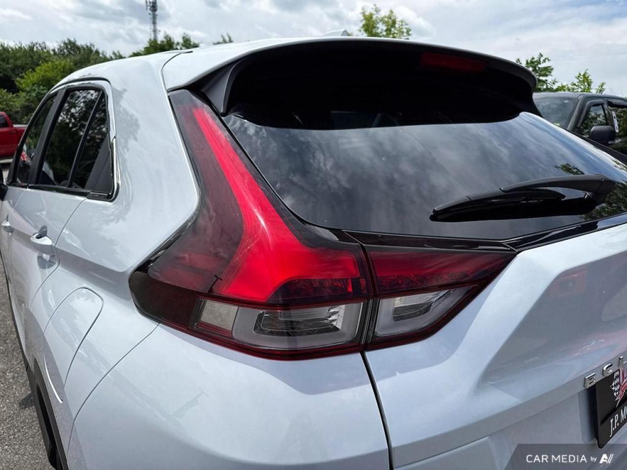 2023 Mitsubishi Eclipse Cross ES BACKUP CAM   BLUETOOTH   HTD SEATS   KEYLESS EN Photo