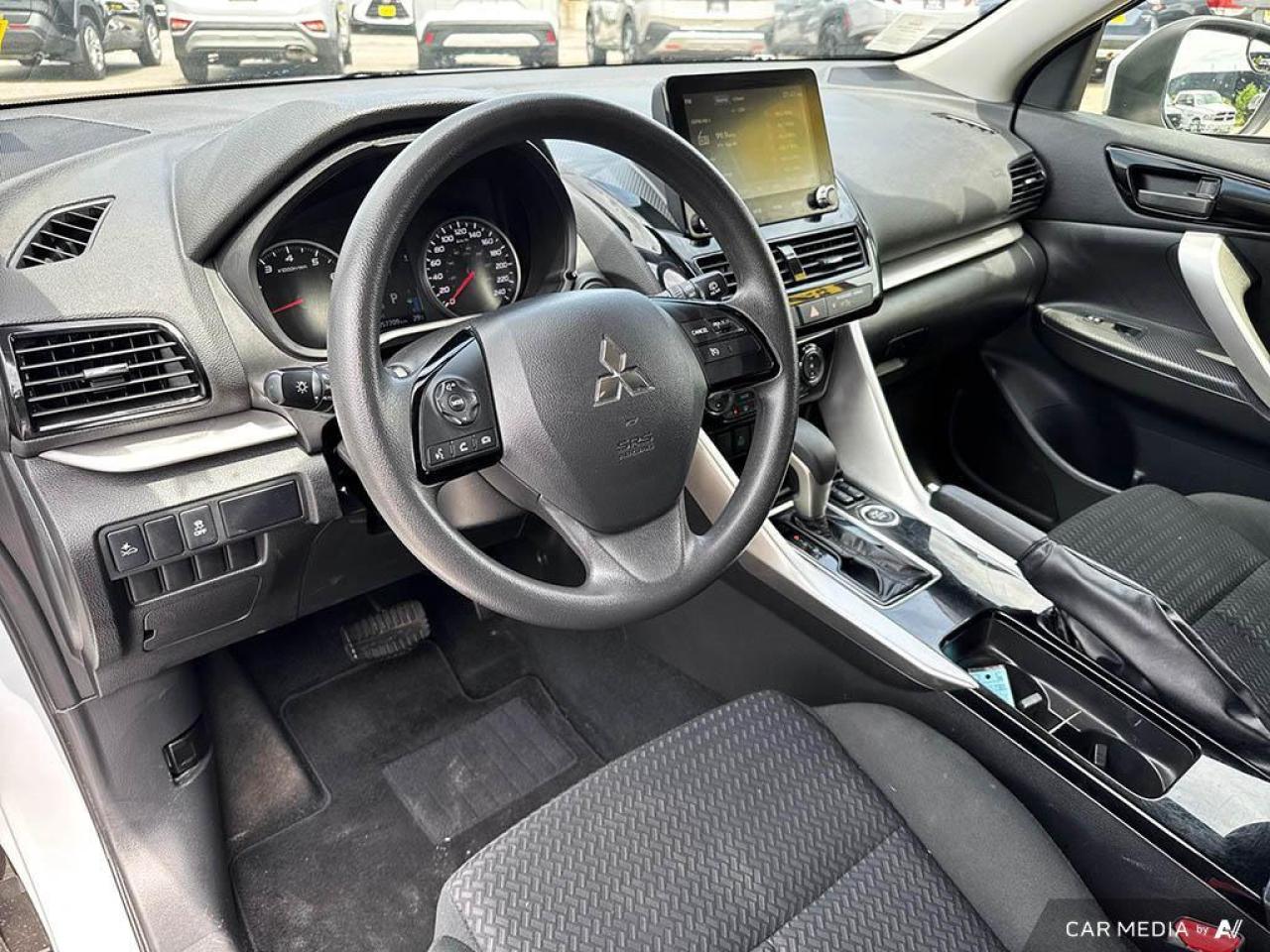 2023 Mitsubishi Eclipse Cross ES BACKUP CAM   BLUETOOTH   HTD SEATS   KEYLESS EN Photo