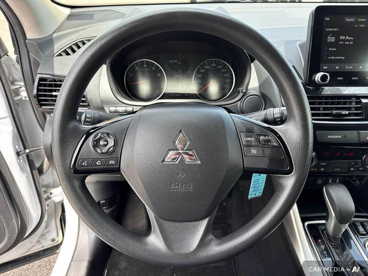 2023 Mitsubishi Eclipse Cross ES BACKUP CAM   BLUETOOTH   HTD SEATS   KEYLESS EN Photo