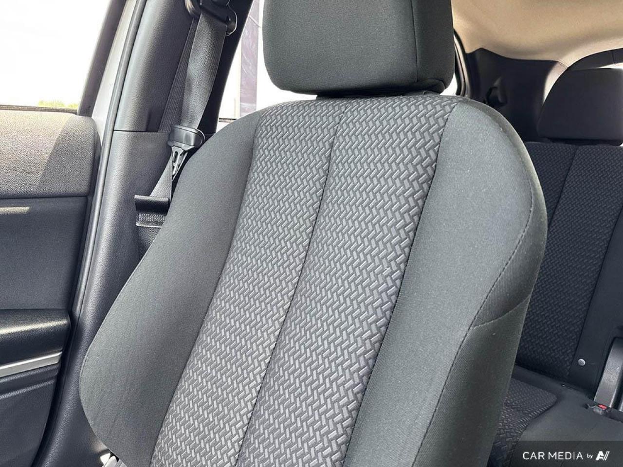 2023 Mitsubishi Eclipse Cross ES BACKUP CAM   BLUETOOTH   HTD SEATS   KEYLESS EN Photo