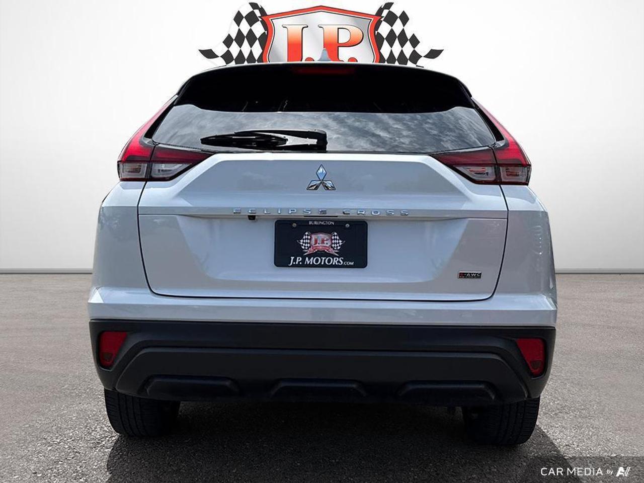 2023 Mitsubishi Eclipse Cross ES BACKUP CAM   BLUETOOTH   HTD SEATS   KEYLESS EN Photo