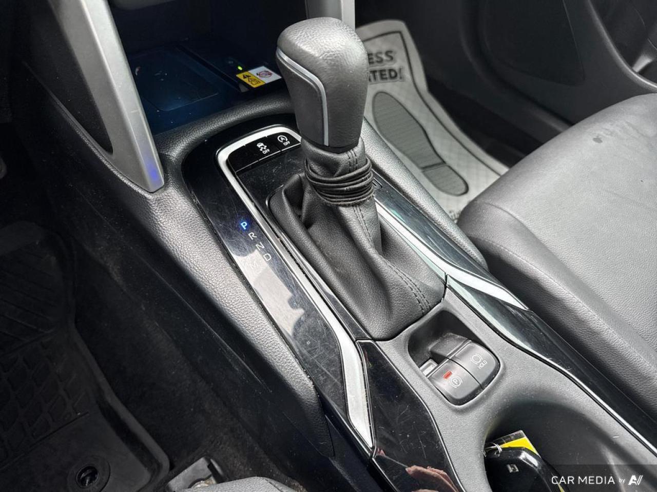 2022 Toyota Corolla Cross XLE BACKUP CAM   BLUETOOTH   HTD SEATS   KEYLESS E Photo