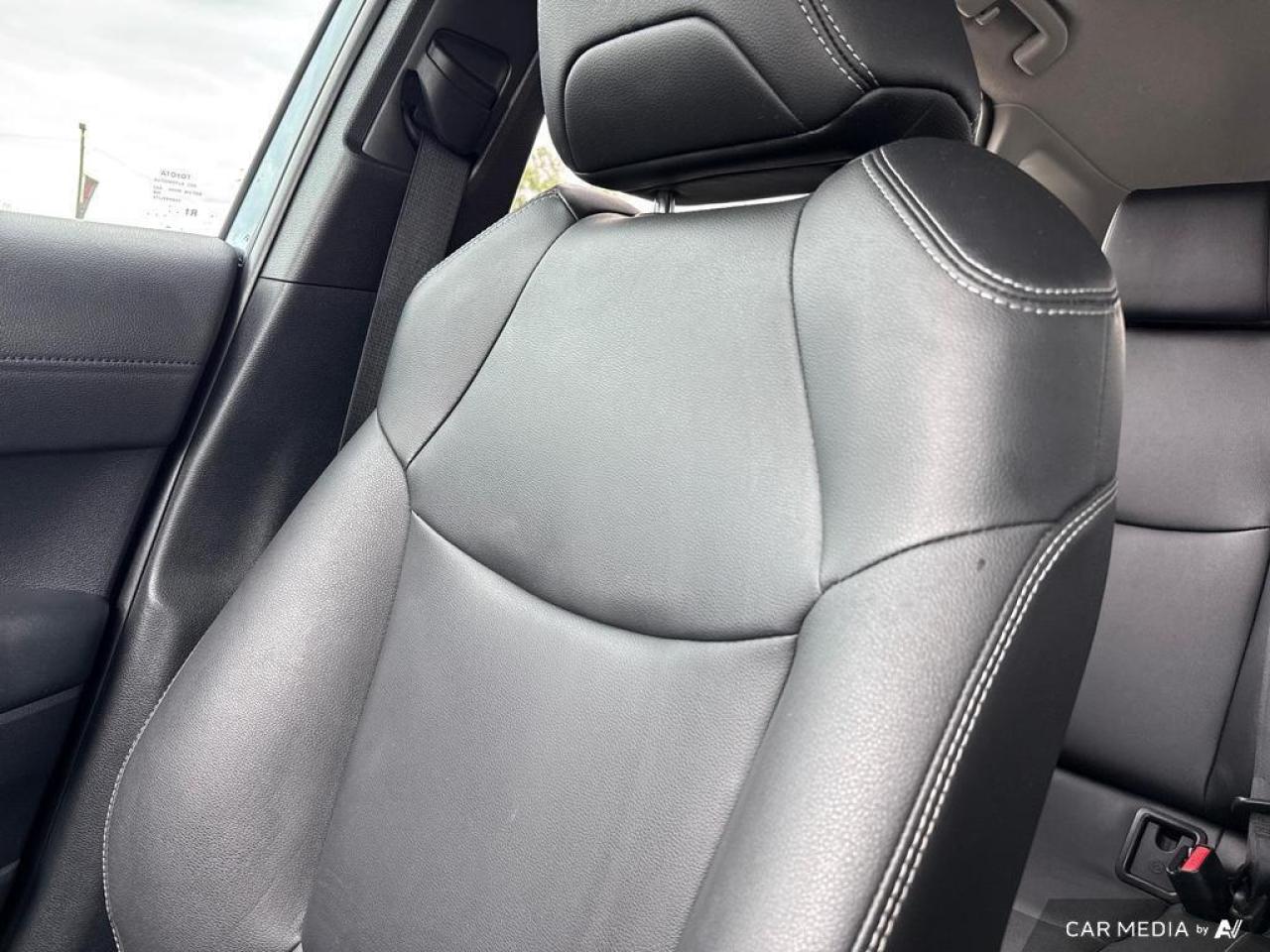 2022 Toyota Corolla Cross XLE BACKUP CAM   BLUETOOTH   HTD SEATS   KEYLESS E Photo