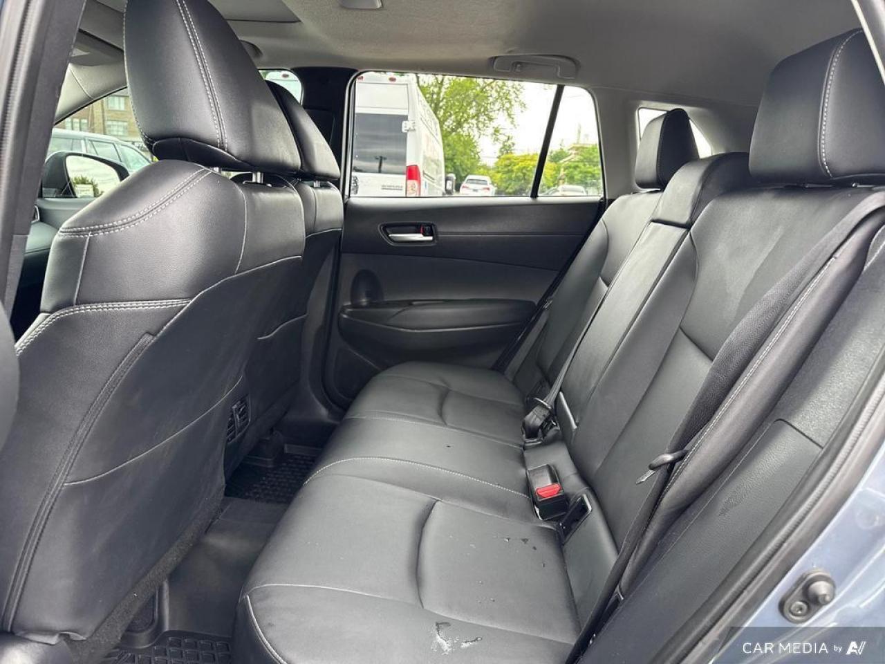 2022 Toyota Corolla Cross XLE BACKUP CAM   BLUETOOTH   HTD SEATS   KEYLESS E Photo