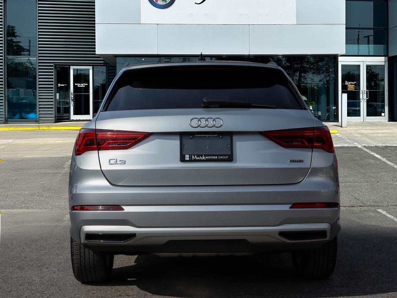 2021 Audi Q3 45 2.0T Komfort quattro 8sp Tiptronic Photo