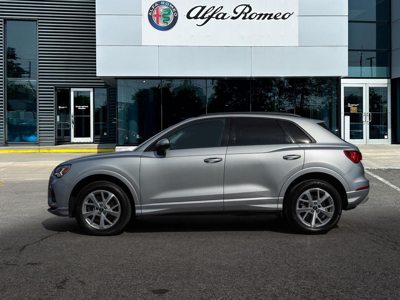 2021 Audi Q3 45 2.0T Komfort quattro 8sp Tiptronic Photo