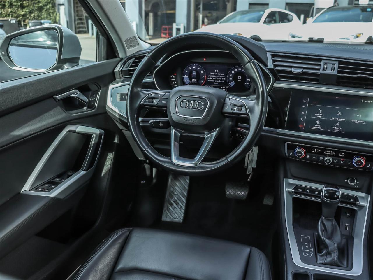 2021 Audi Q3 45 2.0T Komfort quattro 8sp Tiptronic Photo