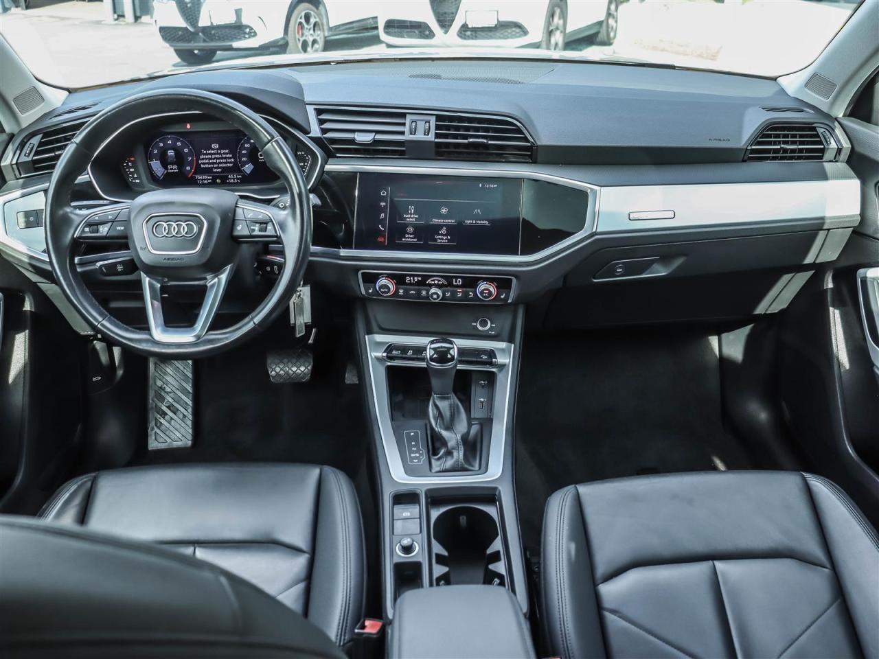 2021 Audi Q3 45 2.0T Komfort quattro 8sp Tiptronic Photo