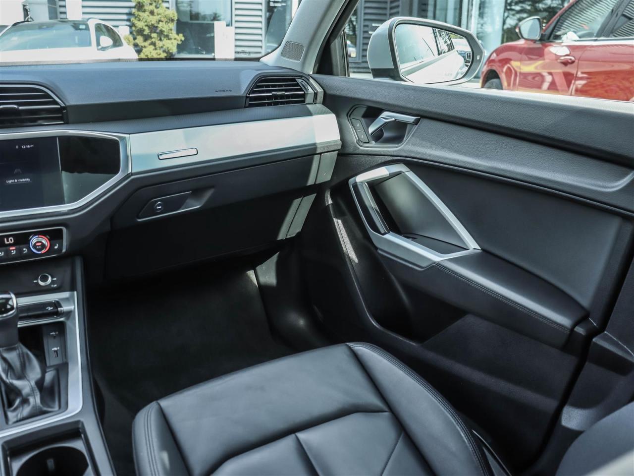 2021 Audi Q3 45 2.0T Komfort quattro 8sp Tiptronic Photo