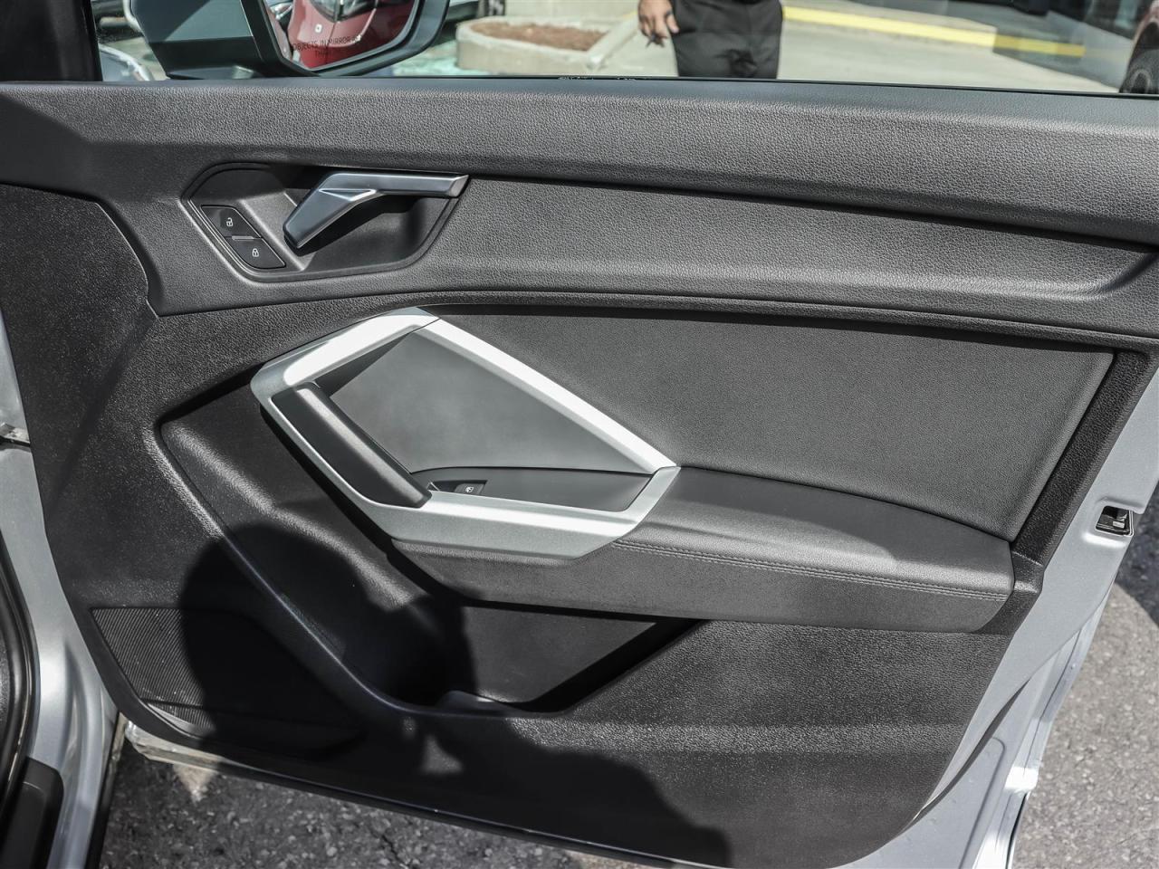 2021 Audi Q3 45 2.0T Komfort quattro 8sp Tiptronic Photo