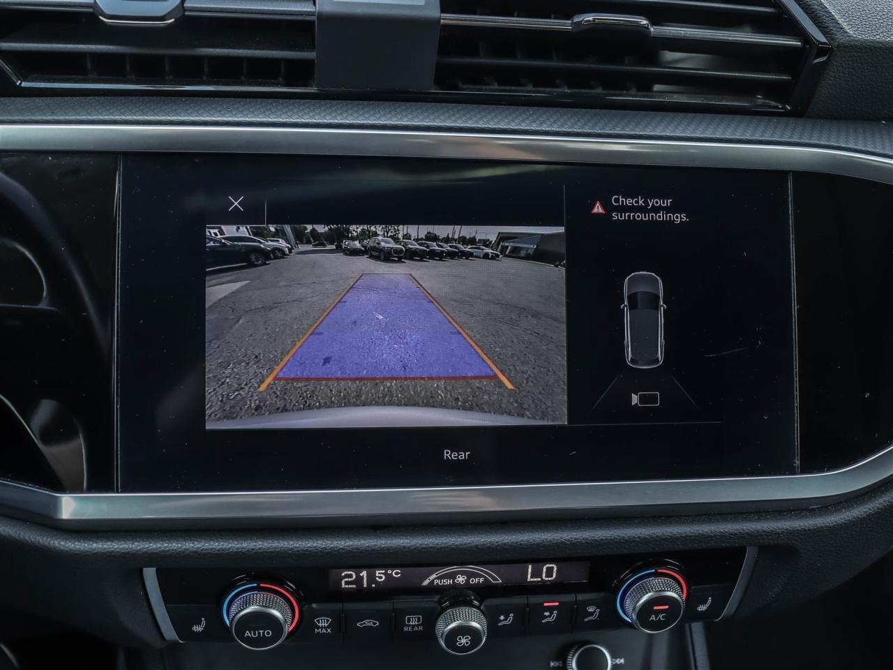 2021 Audi Q3 45 2.0T Komfort quattro 8sp Tiptronic Photo