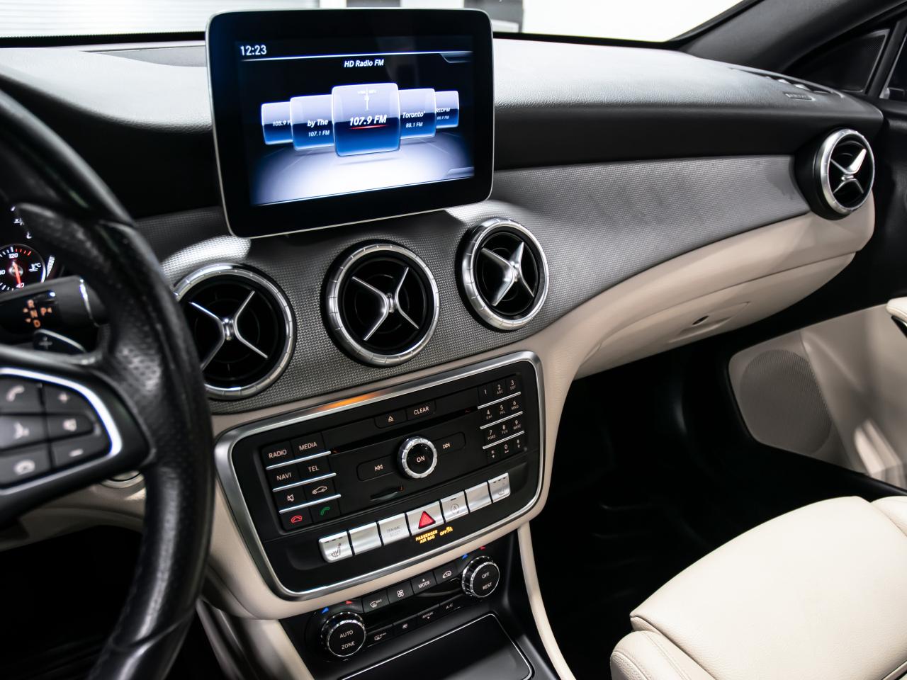 2018 Mercedes-Benz CLA CLA 250 4MATIC REAR VIEW CAMERA PANORAMIC SUNROOF Photo