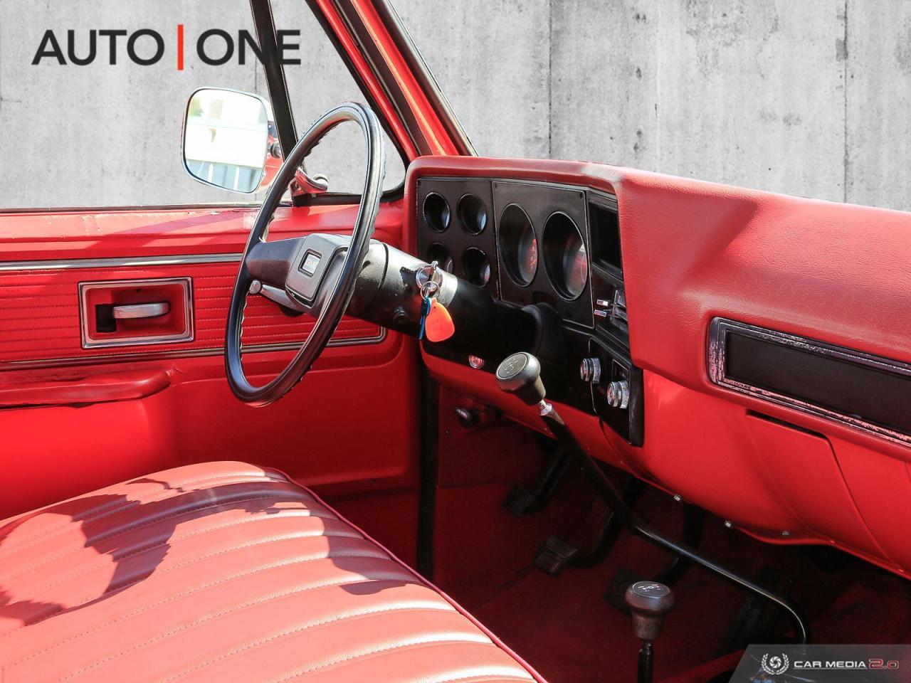 1978 GMC Sierra SHORT BOX   4X4   4 SPEED MANUAL 350 V8 Photo