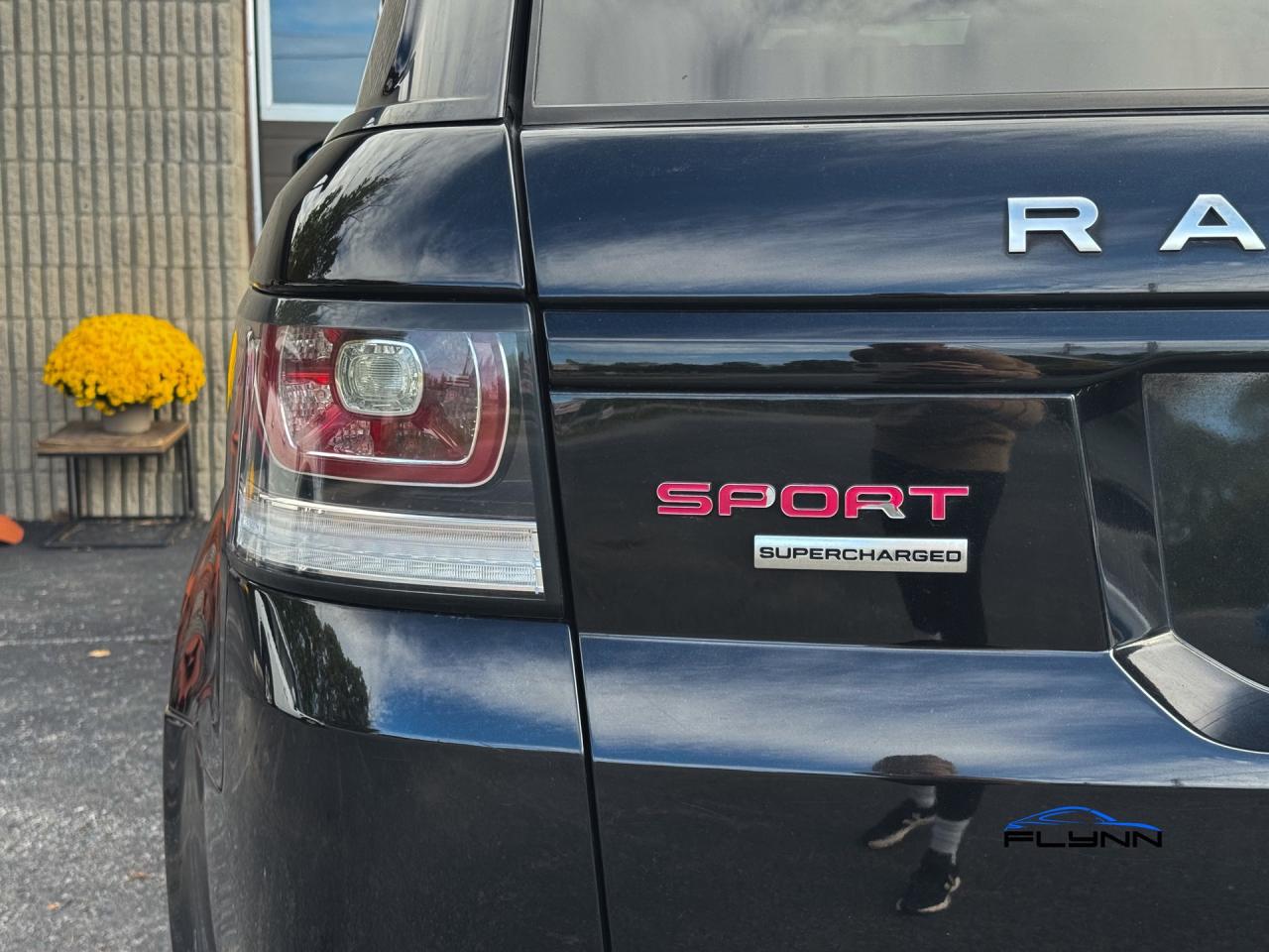 2016 Land Rover Range Rover Sport 5.0L V8 Supercharged 7-Seater, Service Records Photo