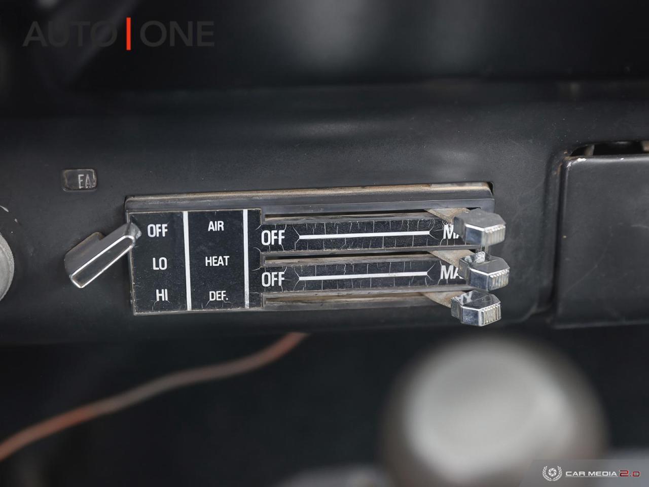 1979 International Scout II RALLYE EDITION   REMOVEABLE HARD TOP   345CI   AUT Photo