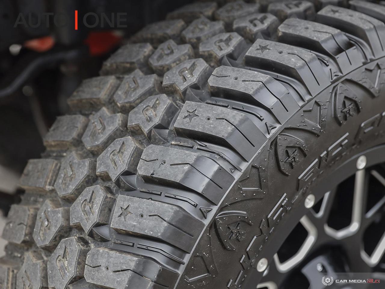 1979 International Scout II RALLYE EDITION   REMOVEABLE HARD TOP   345CI   AUT Photo