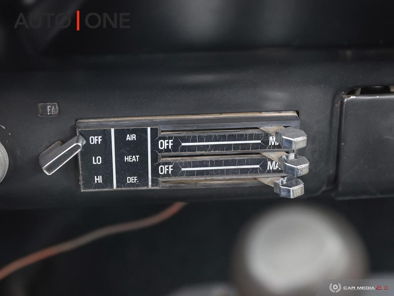 1979 International Scout II RALLYE EDITION   REMOVEABLE HARD TOP   345CI   AUT Photo