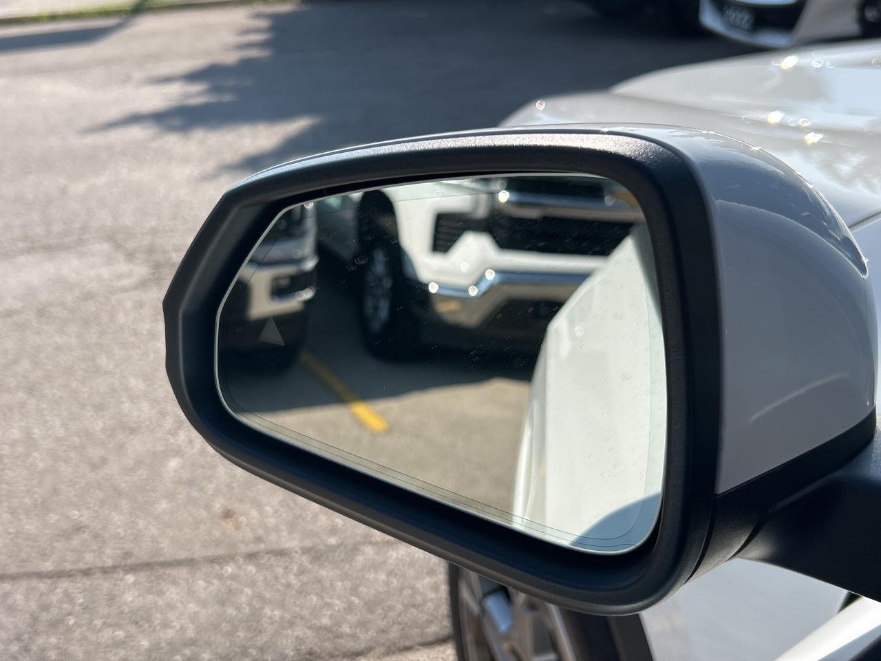 2025 BMW X1 PANOROOF, CARPLAY,ANDROID AUTO, REMOTE START, NAVI Photo