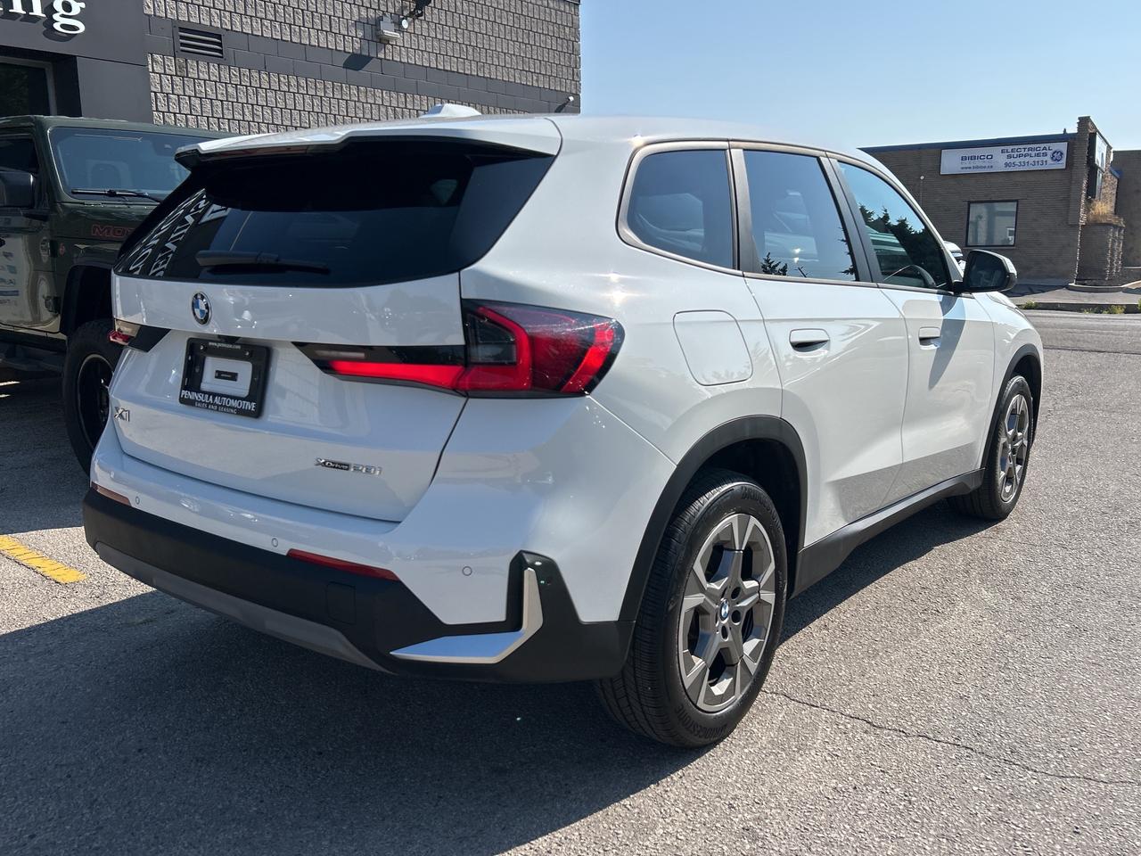 2025 BMW X1 PANOROOF, CARPLAY,ANDROID AUTO, REMOTE START, NAVI Photo