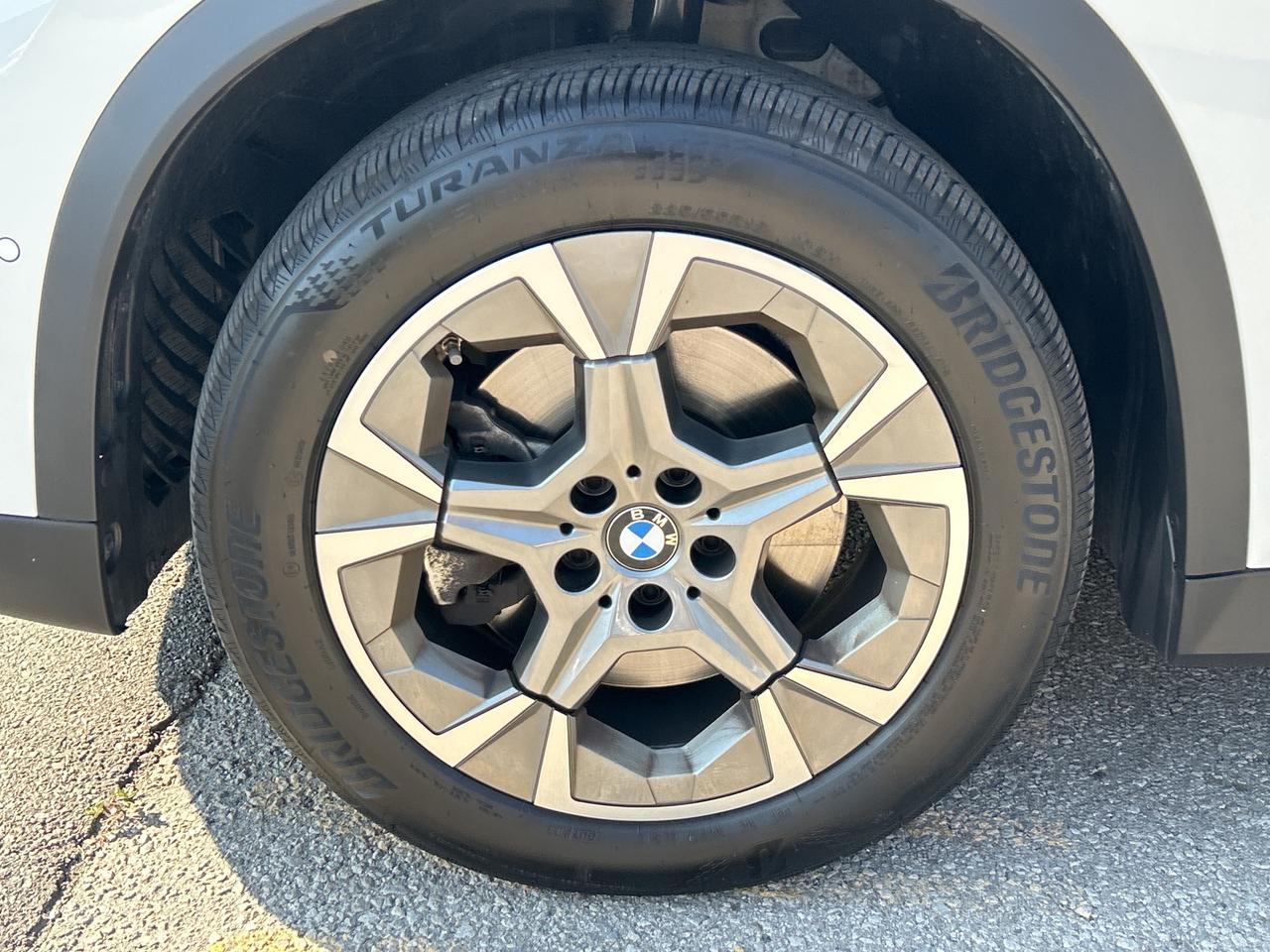 2025 BMW X1 PANOROOF, CARPLAY,ANDROID AUTO, REMOTE START, NAVI Photo