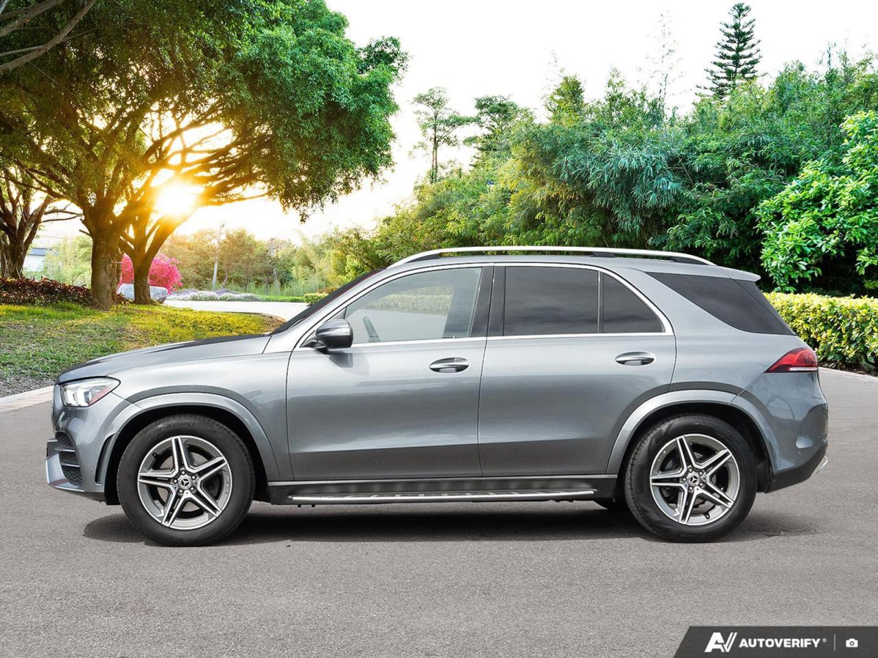 2021 Mercedes-Benz GLE-Class CARFAX CLEAN   AMG WHEELS   4MATIC Photo2