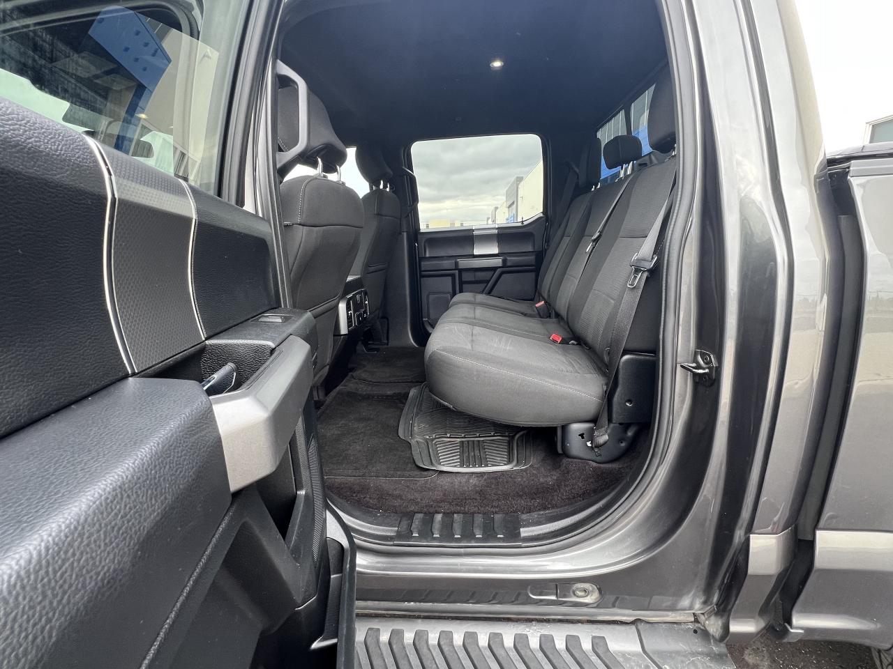 2017 Ford F-150 4WD SuperCrew 145" XLT V8 Sport 4X4 Photo