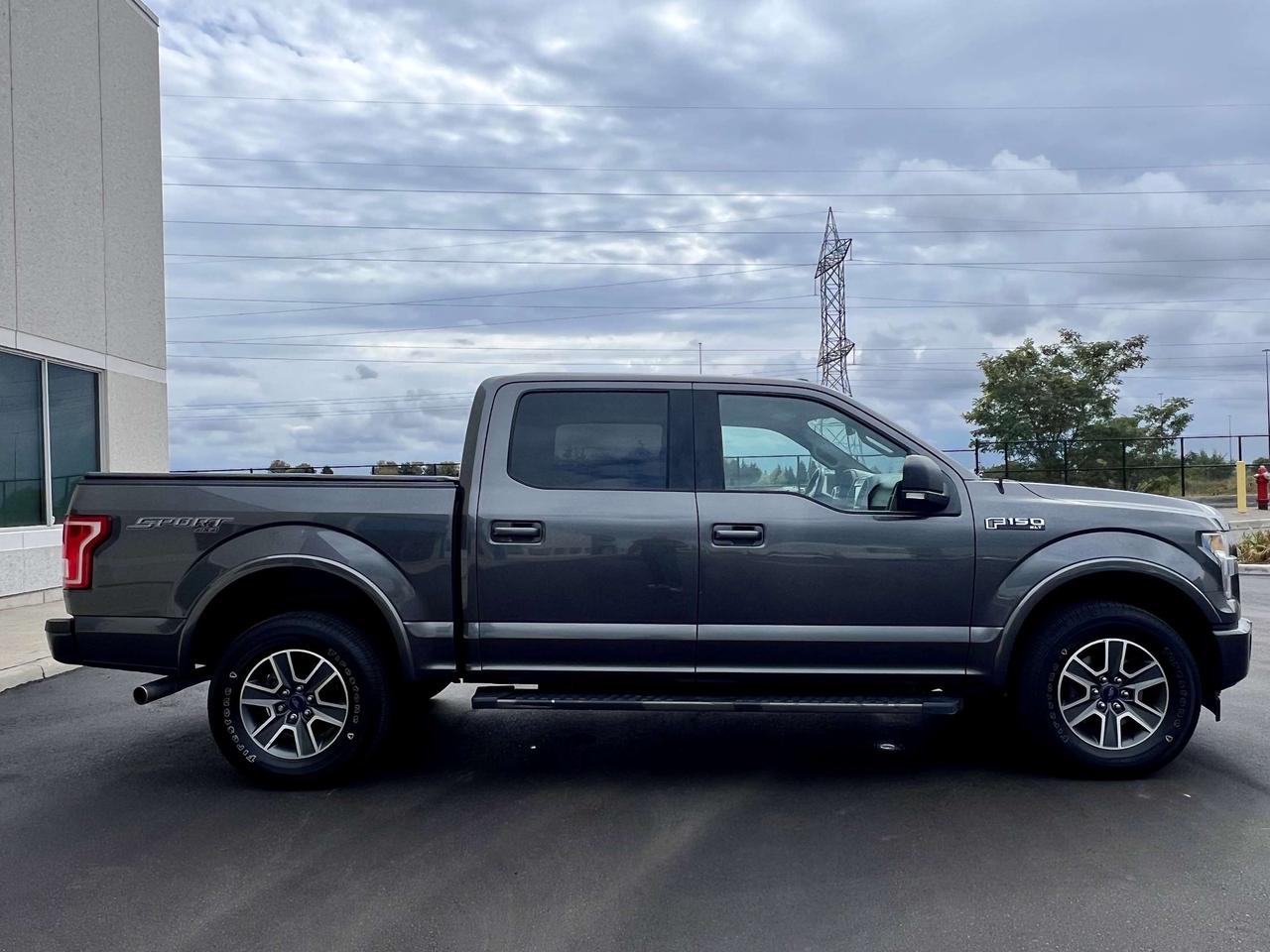 2017 Ford F-150 4WD SuperCrew 145" XLT V8 Sport 4X4 Photo
