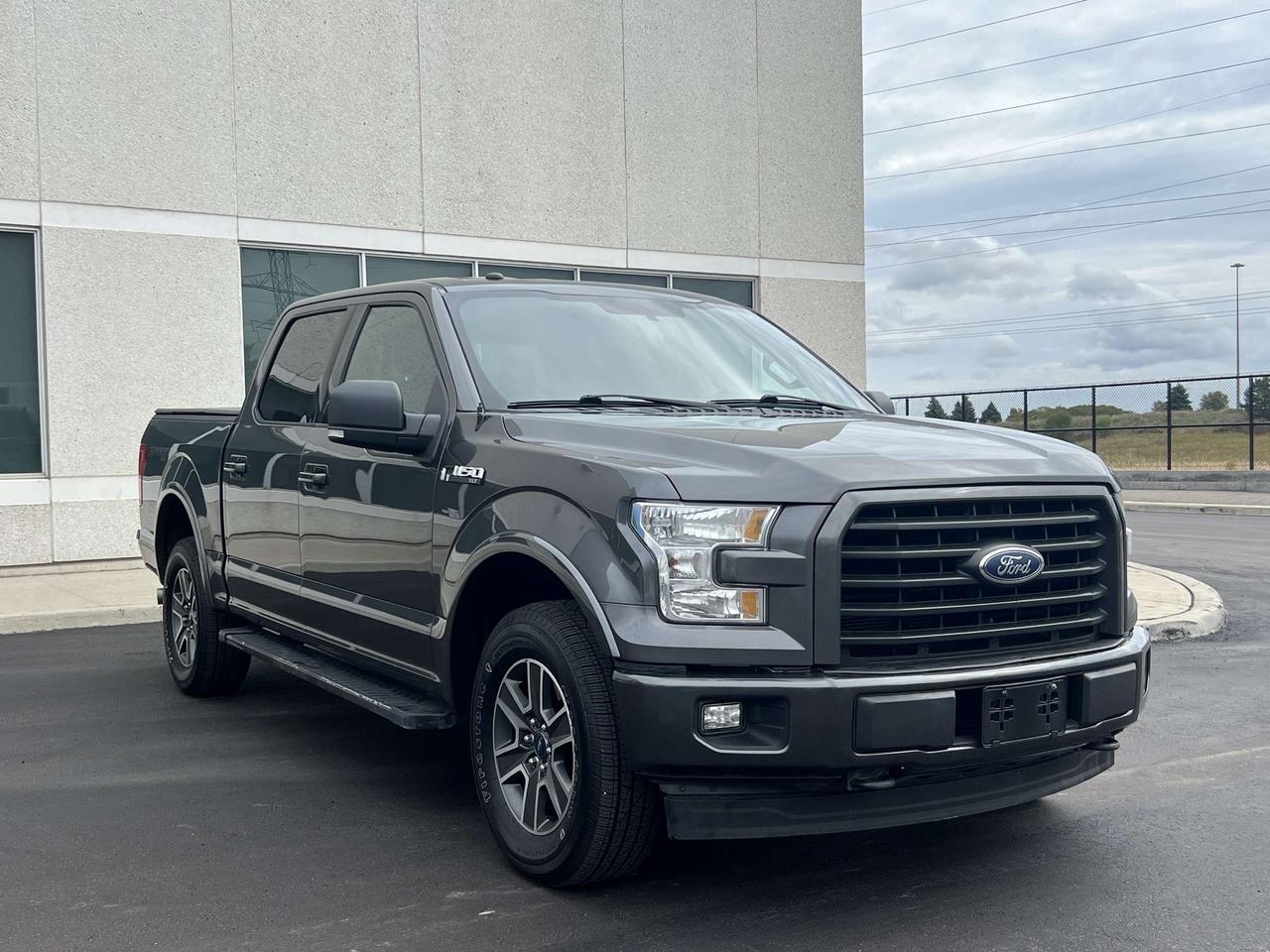 2017 Ford F-150 4WD SuperCrew 145" XLT V8 Sport 4X4 Photo