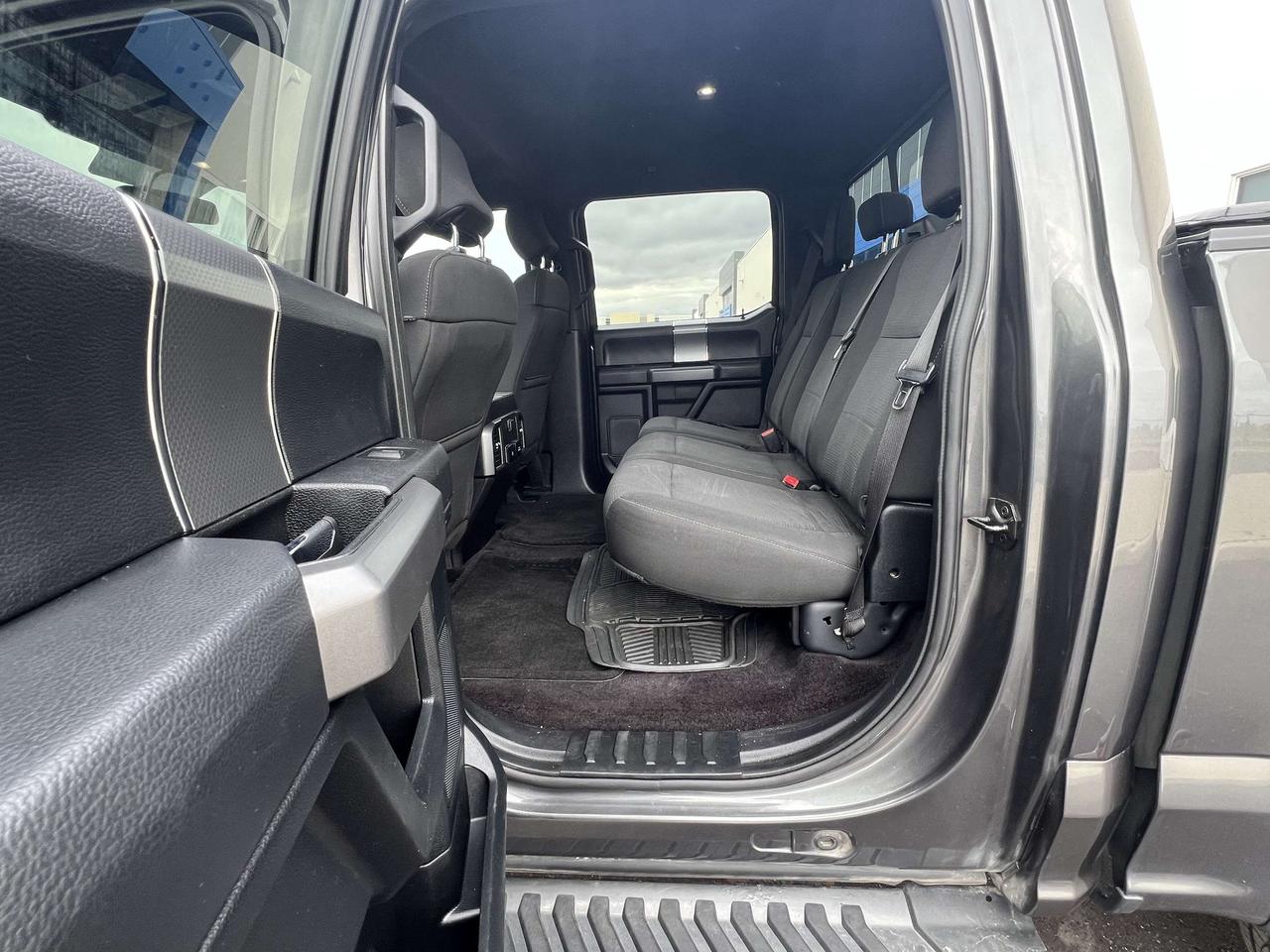 2017 Ford F-150 4WD SuperCrew 145" XLT V8 Sport 4X4 Photo