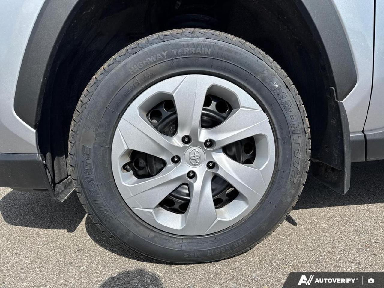 2024 Toyota RAV4 LE BACKUP CAM   BLUETOOTH   HTD SEATS   KEYLESS EN Photo