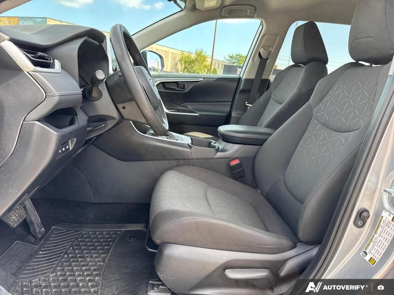 2024 Toyota RAV4 LE BACKUP CAM   BLUETOOTH   HTD SEATS   KEYLESS EN Photo