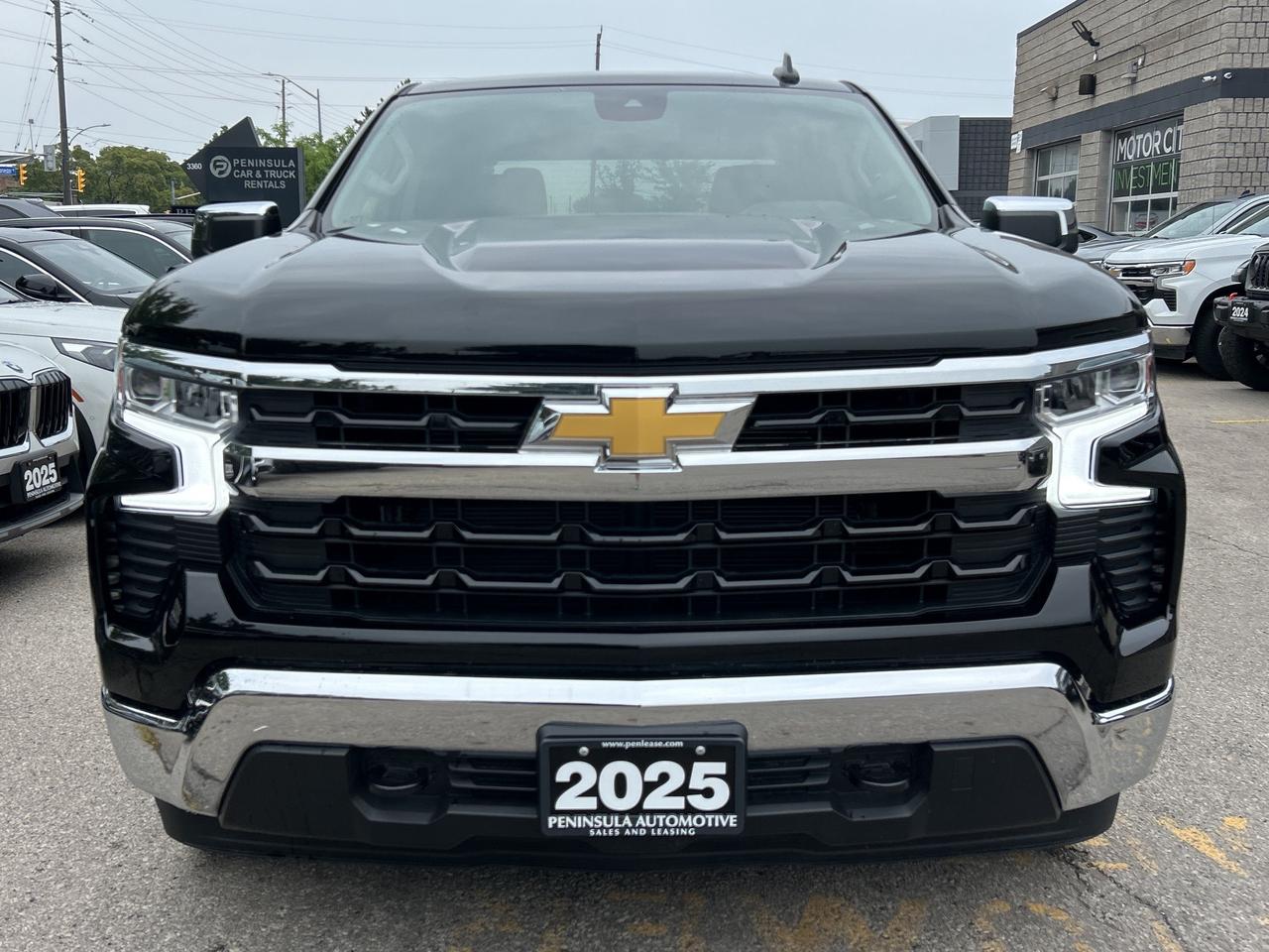 2025 Chevrolet Silverado 1500 4WD CREW CAB, 5.3LV8, NAVI, CARPLAY, ANDROID AUTO Photo