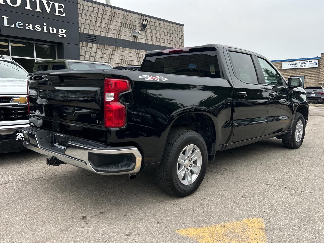 2025 Chevrolet Silverado 1500 4WD CREW CAB, 5.3LV8, NAVI, CARPLAY, ANDROID AUTO Photo