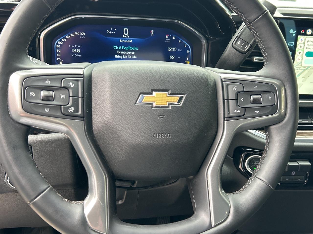 2025 Chevrolet Silverado 1500 4WD CREW CAB, 5.3LV8, NAVI, CARPLAY, ANDROID AUTO Photo