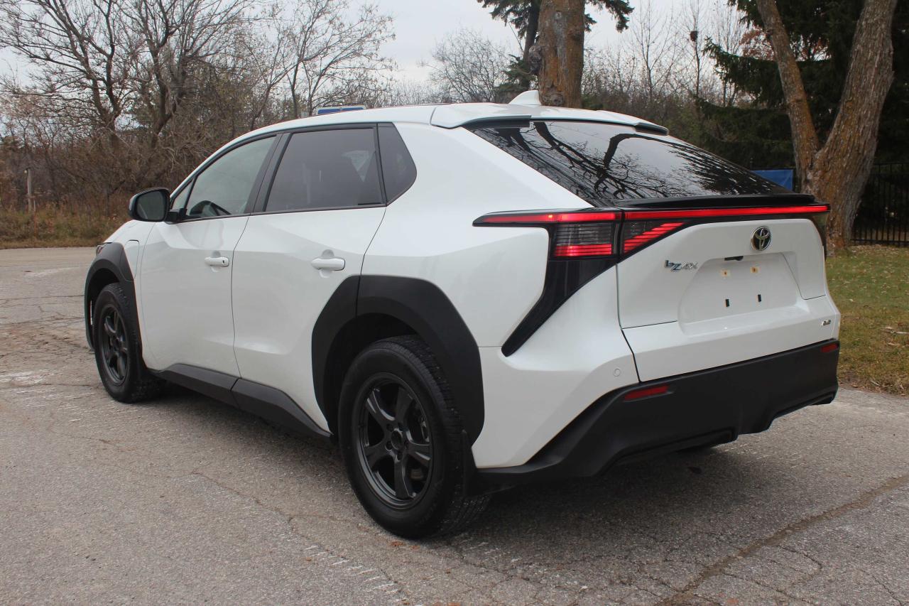 2023 Toyota bZ4X XLE All Wheel Drive, No Accidents, One Owner Photo