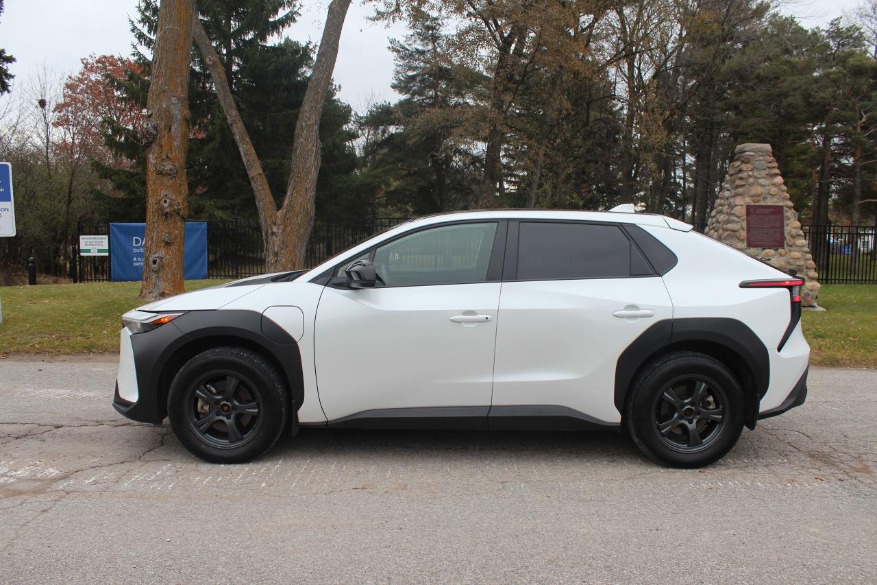 2023 Toyota bZ4X XLE All Wheel Drive, No Accidents, One Owner Photo