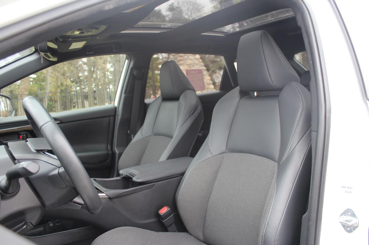 2023 Toyota bZ4X XLE All Wheel Drive, No Accidents, One Owner Photo