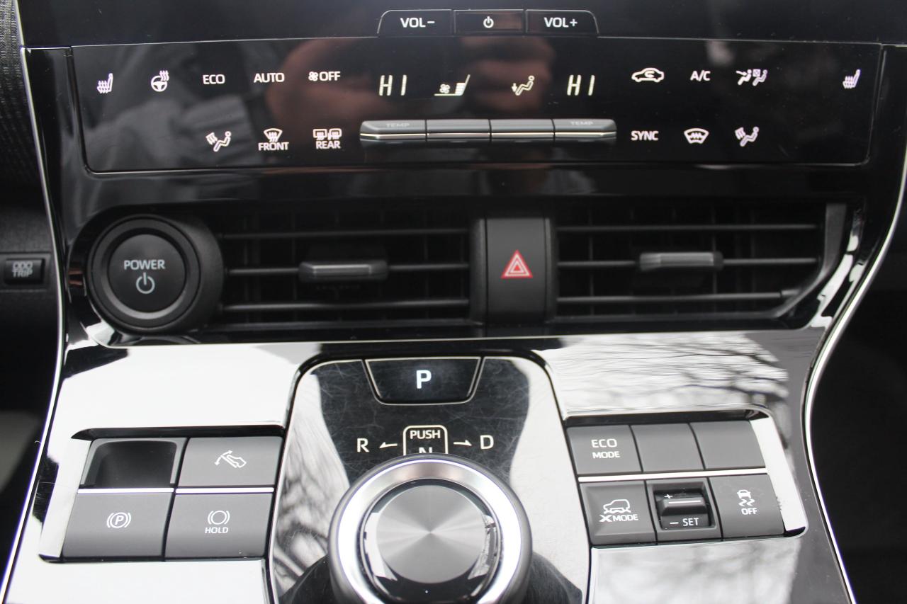 2023 Toyota bZ4X XLE All Wheel Drive, No Accidents, One Owner Photo