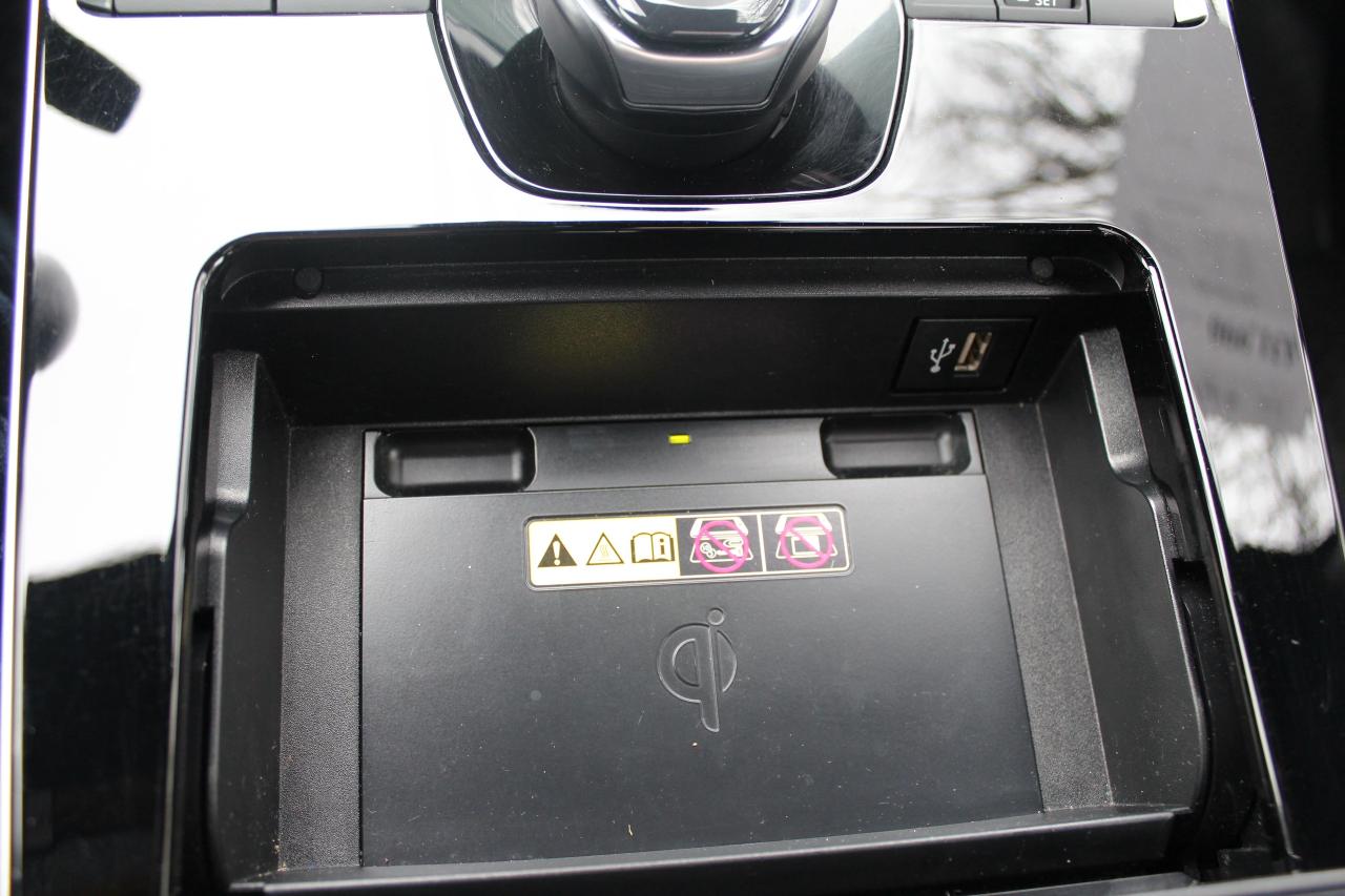 2023 Toyota bZ4X XLE All Wheel Drive, No Accidents, One Owner Photo