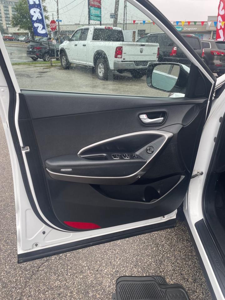 2017 Hyundai Santa Fe Sport AWD 4dr 2.4L SE Photo