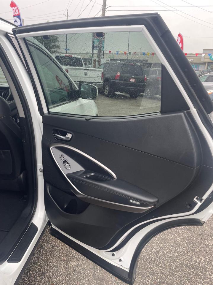 2017 Hyundai Santa Fe Sport AWD 4dr 2.4L SE Photo