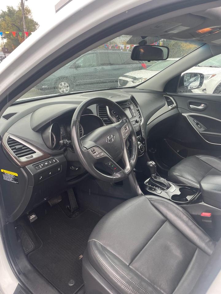 2017 Hyundai Santa Fe Sport AWD 4dr 2.4L SE Photo