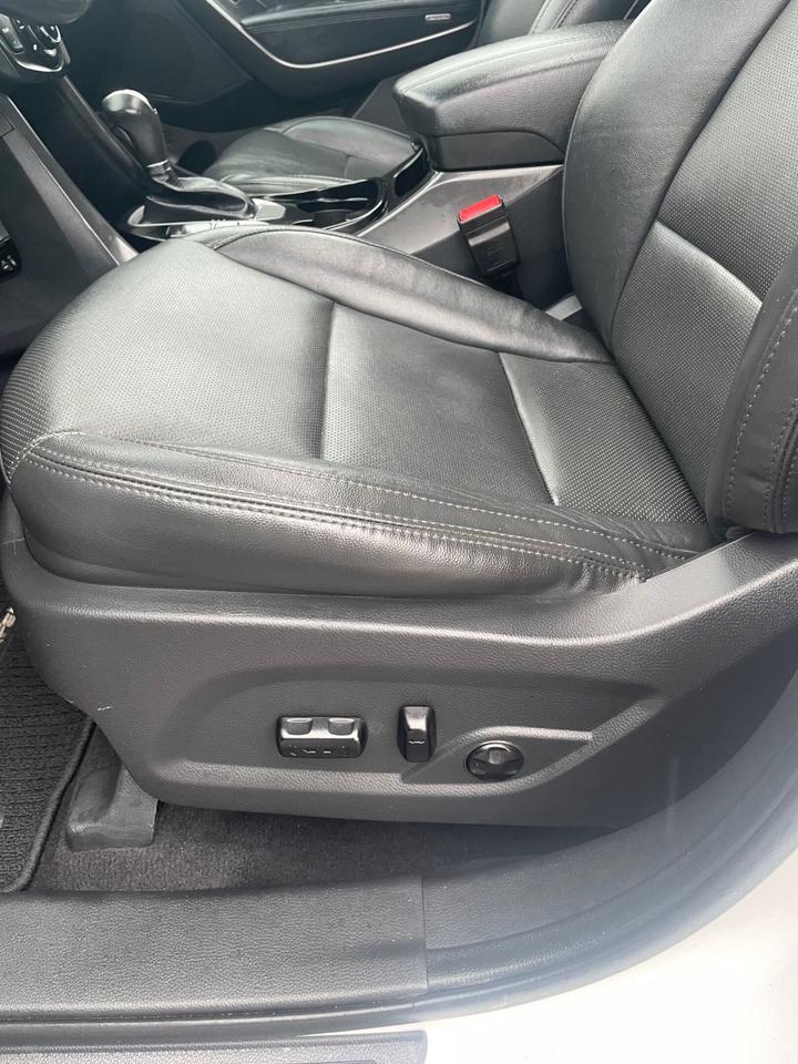 2017 Hyundai Santa Fe Sport AWD 4dr 2.4L SE Photo