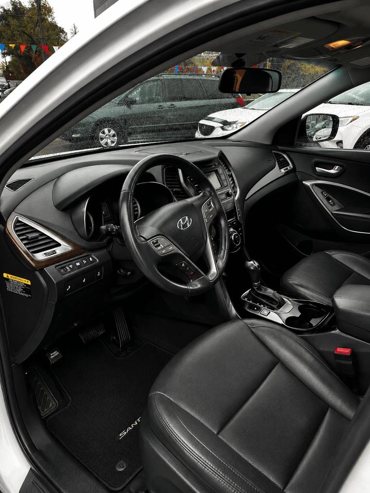 2017 Hyundai Santa Fe Sport AWD 4dr 2.4L SE Photo