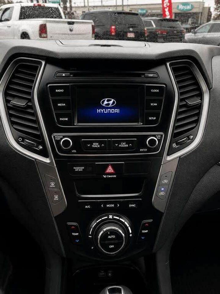 2017 Hyundai Santa Fe AWD 4dr 2.4L SE Photo