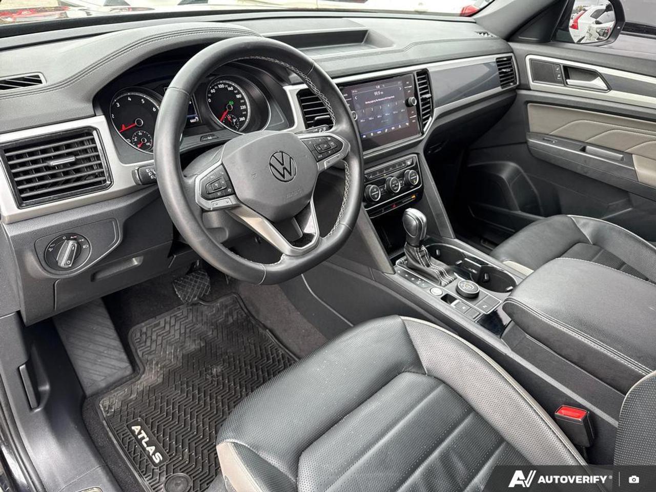 2021 Volkswagen Atlas Cross Sport 3.6 FSI Highline BACKUP CAM   BLUETOOTH   HTD & CL Photo