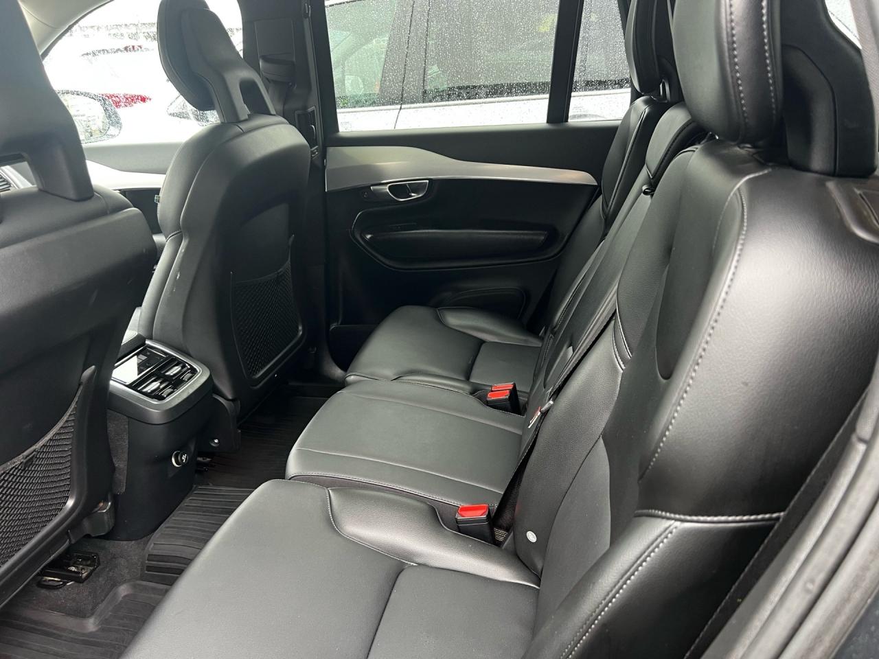 2017 Volvo XC90 AWD 5dr T5 Momentum 7-Passenger Photo