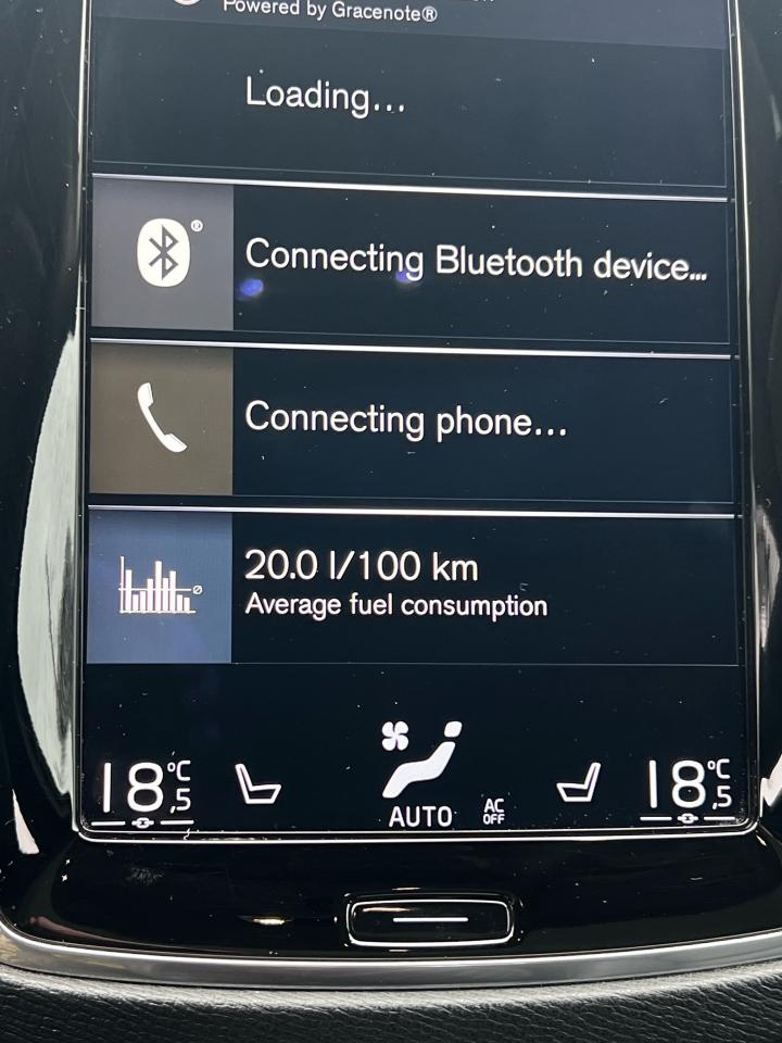 2017 Volvo XC90 AWD 5dr T5 Momentum 7-Passenger Photo