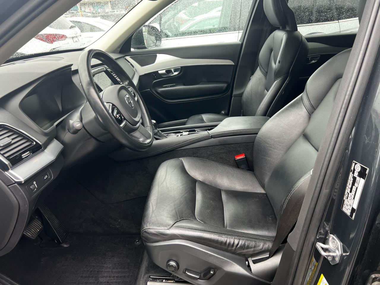 2017 Volvo XC90 AWD 5dr T5 Momentum 7-Passenger Photo