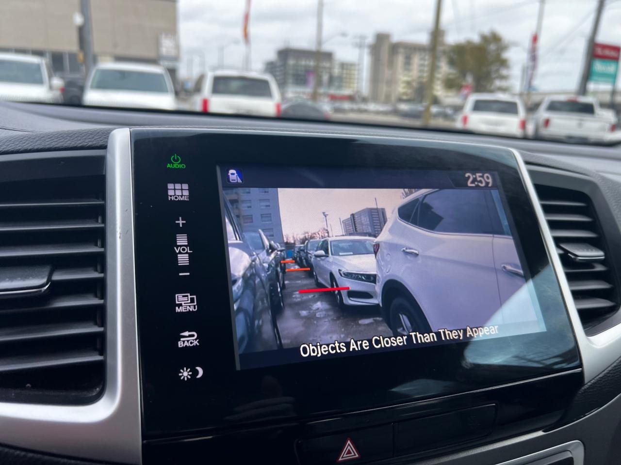 2017 Volvo XC90 AWD 5dr T5 Momentum 7-Passenger Photo